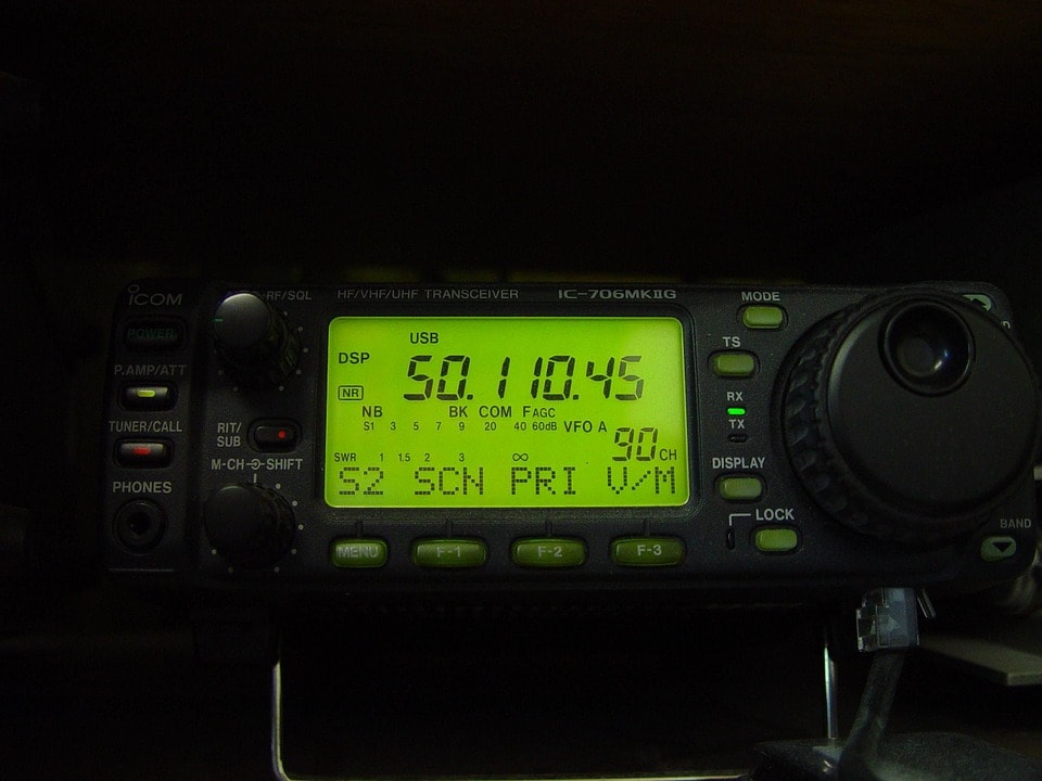 Agua Dulce Storage vhf radio