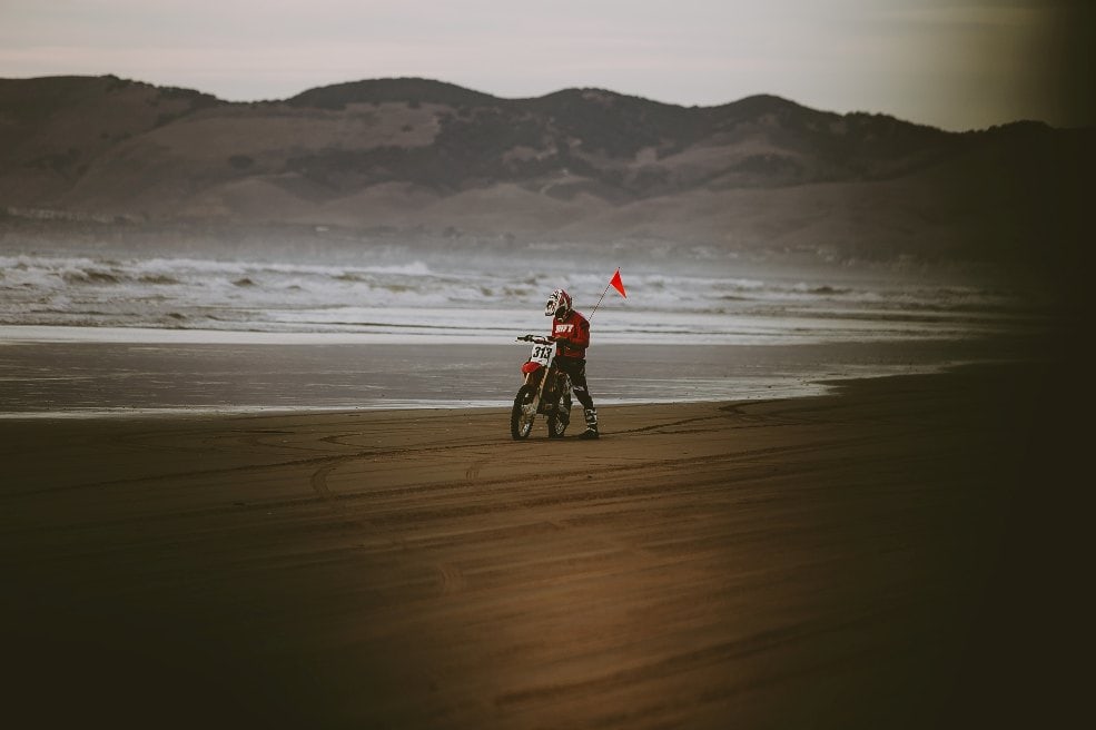 dirtbike beach atv riding sand dunes duning racing